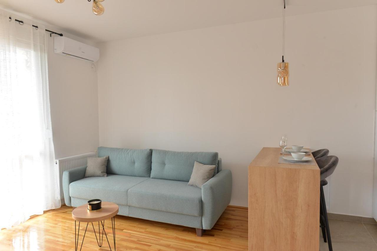 Hm Apartments Indija Luaran gambar