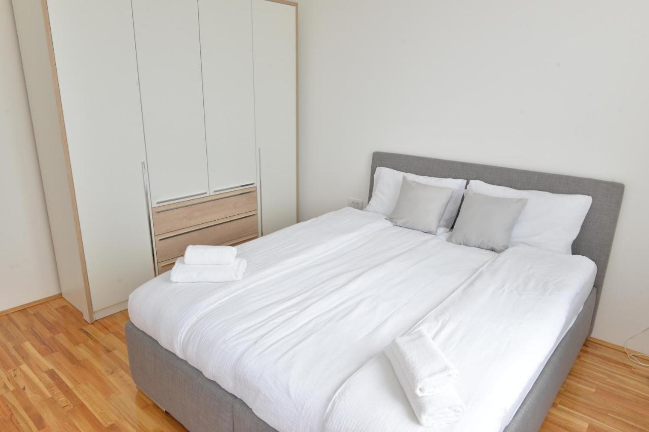 Hm Apartments Indija Luaran gambar