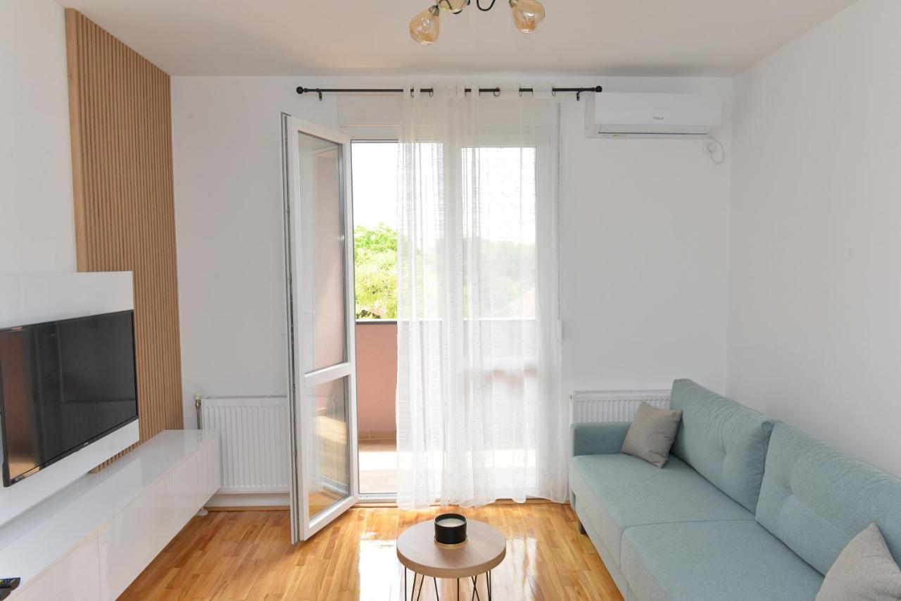 Hm Apartments Indija Luaran gambar