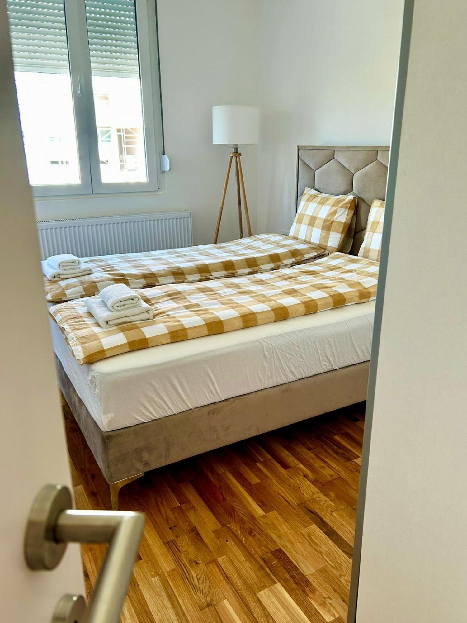 Hm Apartments Indija Luaran gambar